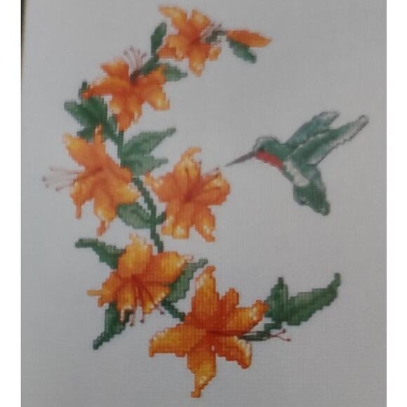 Color Charts Lori Edge Hummin' Cross Stitch Pattern Flowers & Hummingbird - Picture 1 of 3
